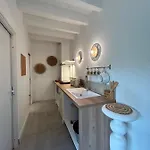 Five And Apartment *