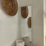Five And Apartment Josse