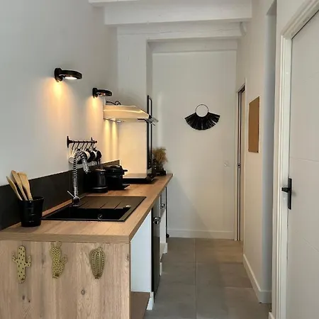 Five And Apartment *