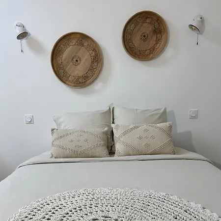 Apartment Five And Josse