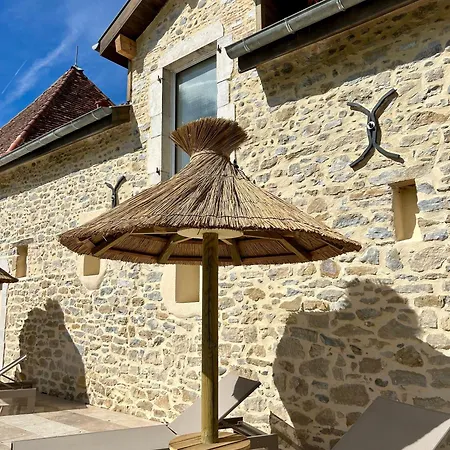 Five And Apartment *