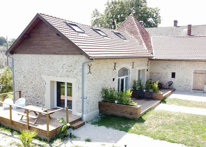 Five And 아파트 *