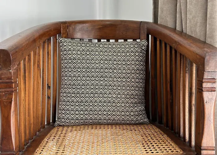 Five And 아파트 *