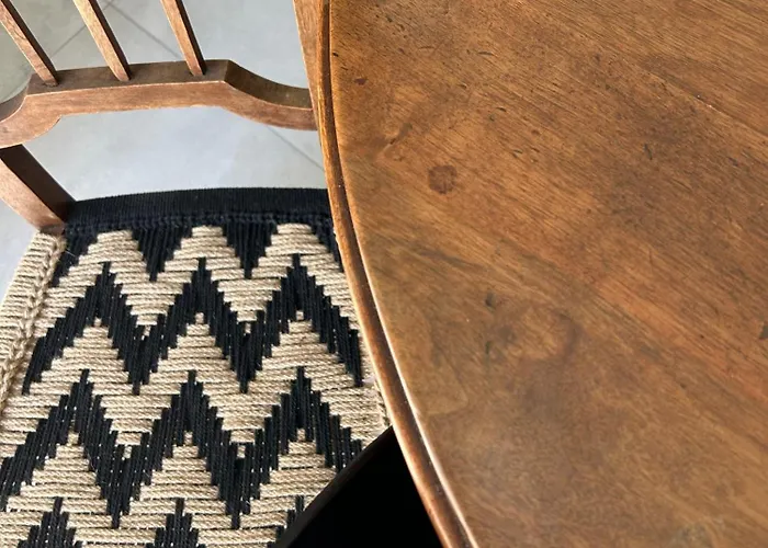 Five And Apartman Josse